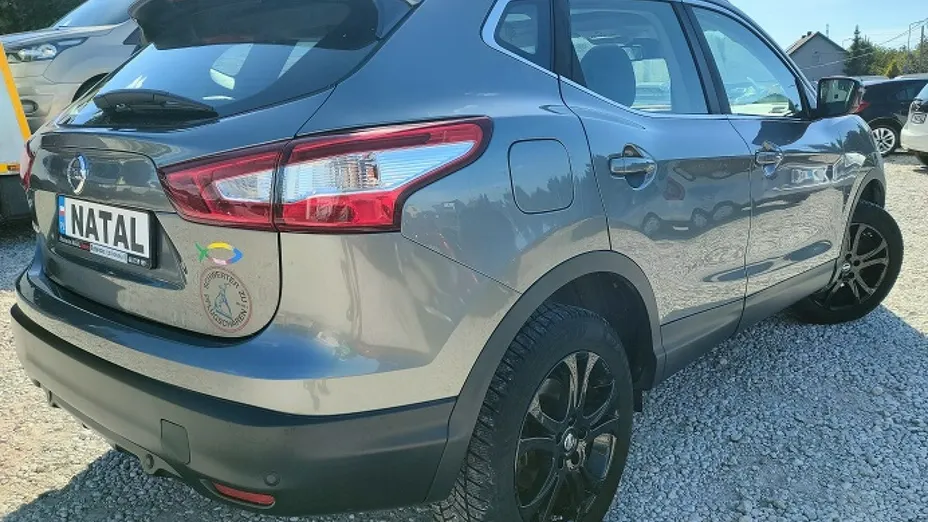 NISSAN Qashqai -