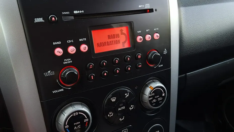 SUZUKI Grand Vitara -