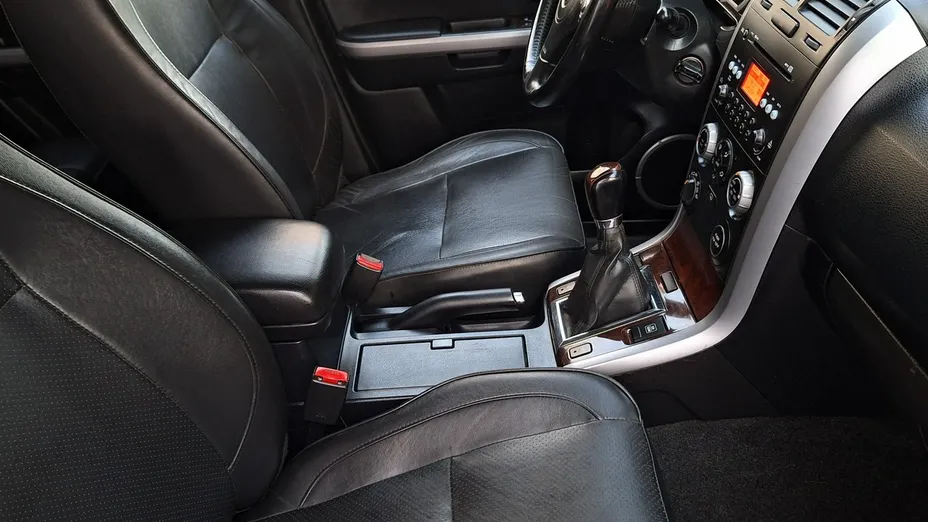 SUZUKI Grand Vitara -