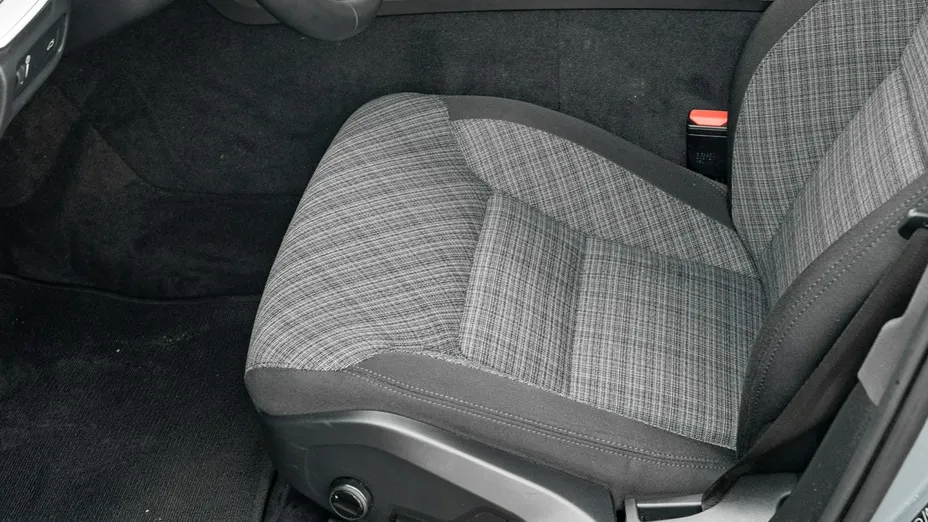 VOLVO V60 -