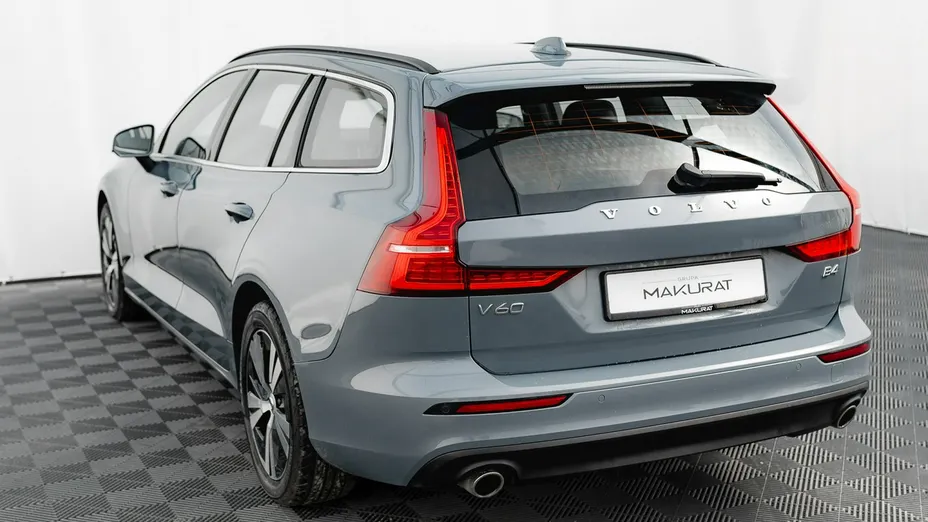 VOLVO V60 -