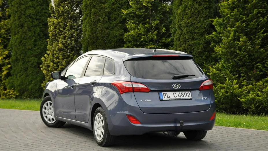 HYUNDAI i30 -