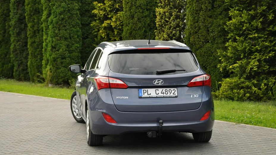 HYUNDAI i30 -