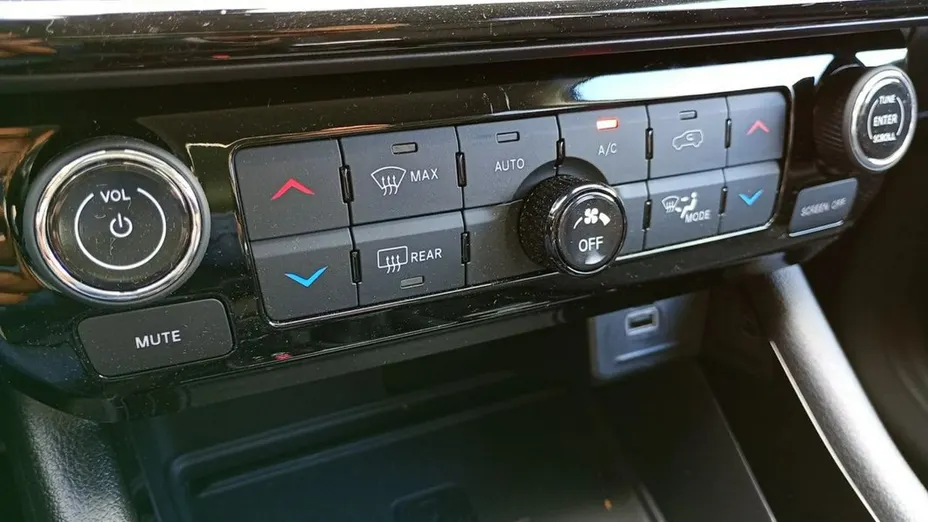 JEEP Compass -