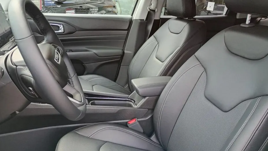 JEEP Compass -