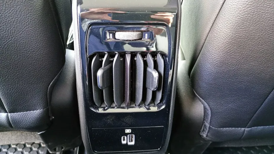 JEEP Compass -