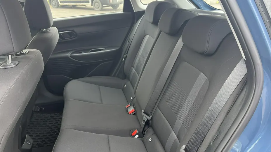 HYUNDAI i20 -