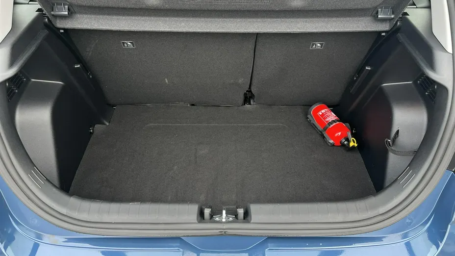 HYUNDAI i20 -