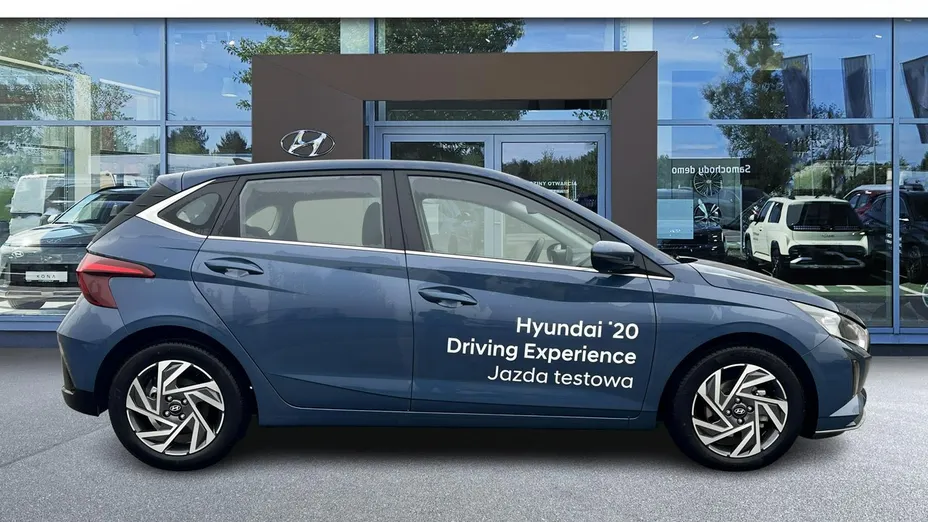 HYUNDAI i20 -