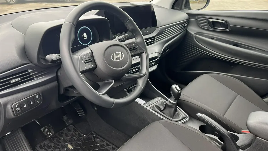 HYUNDAI i20 -