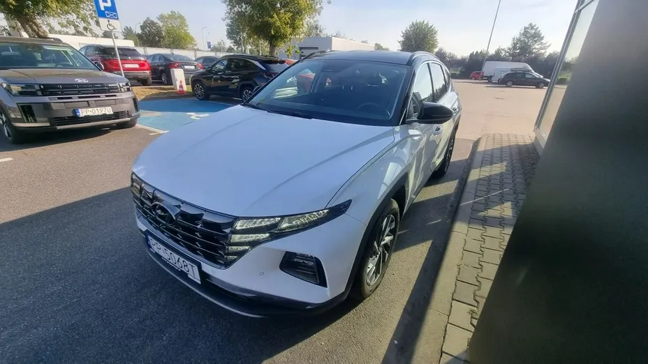 HYUNDAI Tucson -