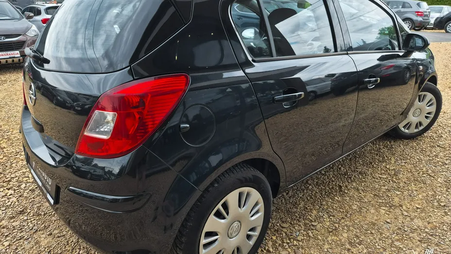 OPEL Corsa -