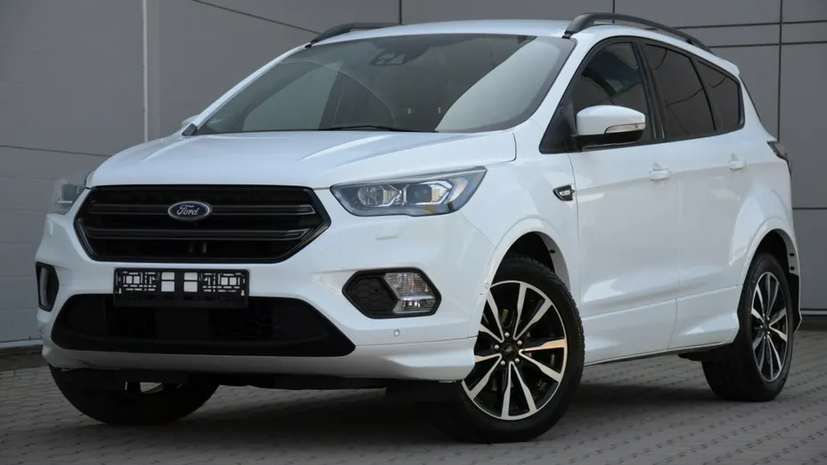 FORD Kuga -