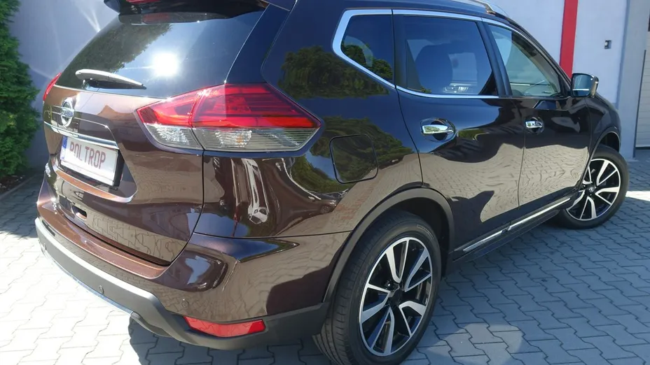 NISSAN X-Trail -