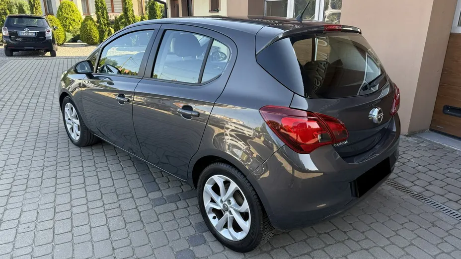 OPEL Corsa -