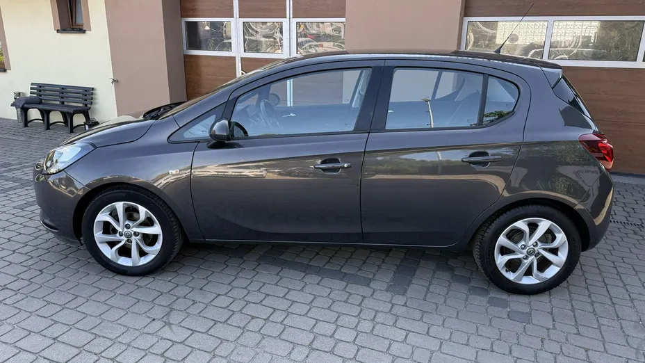 OPEL Corsa -