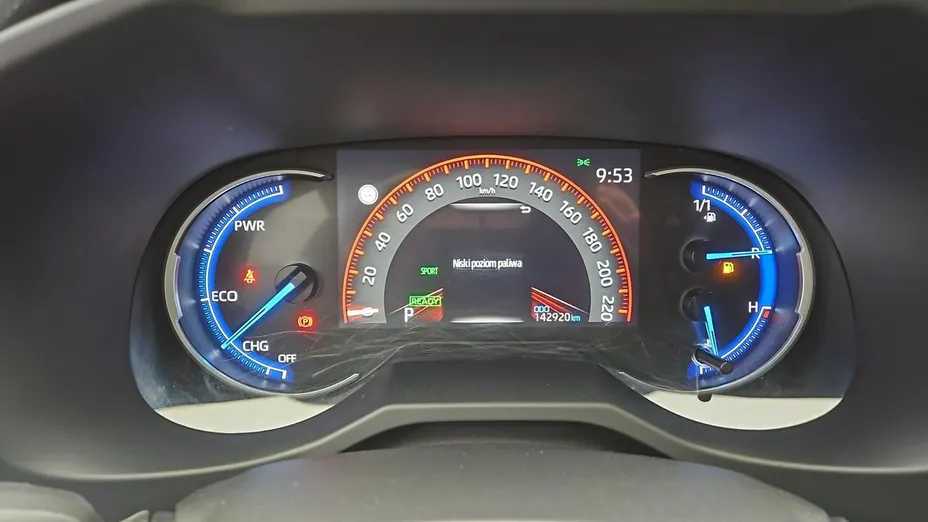 TOYOTA RAV4 -