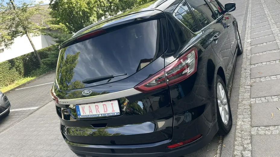 FORD S-MAX -
