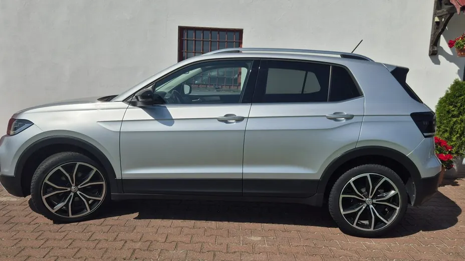VOLKSWAGEN T-Cross -
