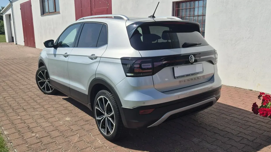 VOLKSWAGEN T-Cross -