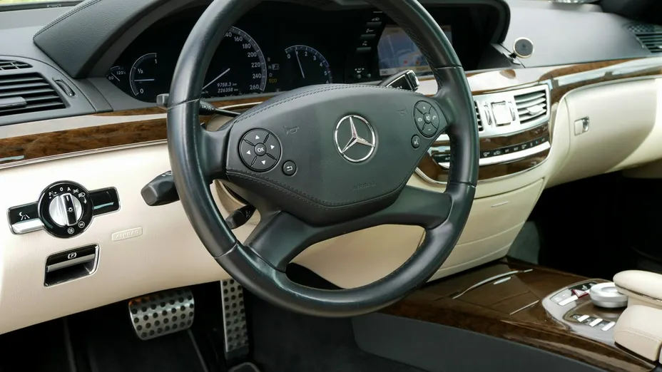 MERCEDES-BENZ S Klasa -