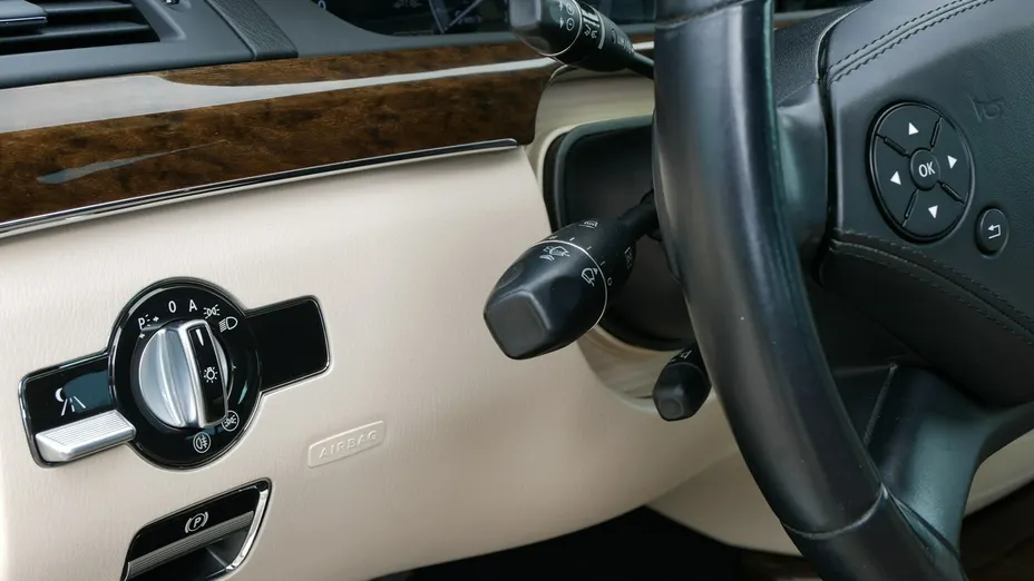 MERCEDES-BENZ S Klasa -