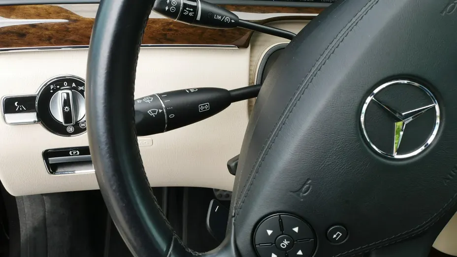 MERCEDES-BENZ S Klasa -