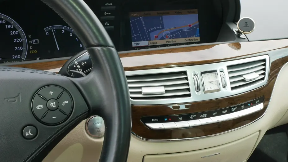 MERCEDES-BENZ S Klasa -