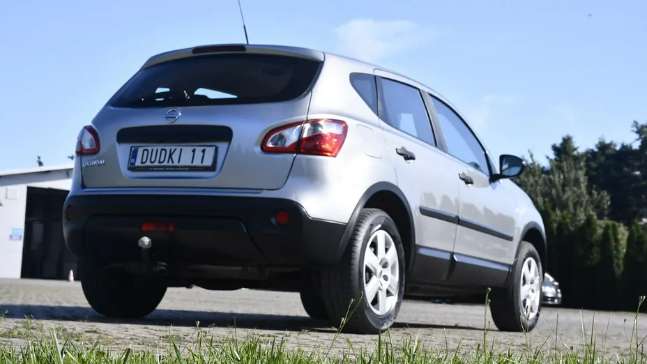 NISSAN Qashqai -