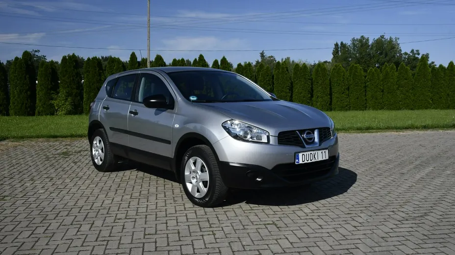 NISSAN Qashqai -
