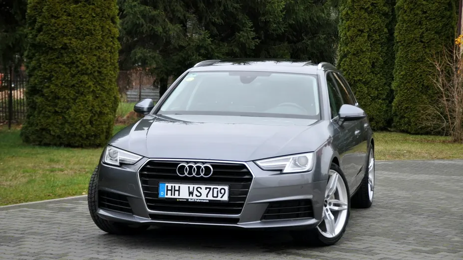 AUDI A4 -