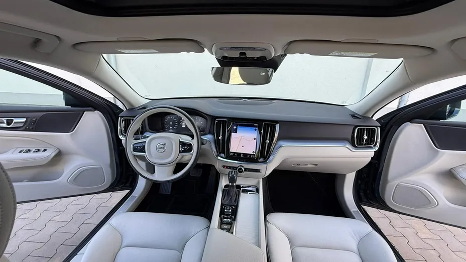 VOLVO S60 -