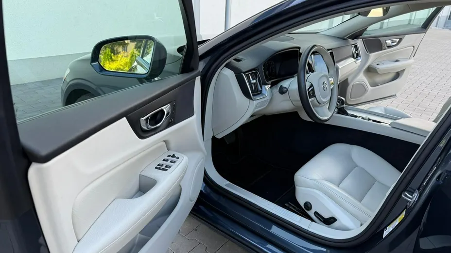 VOLVO S60 -