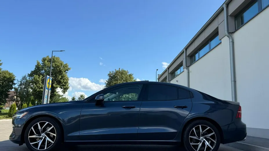 VOLVO S60 -