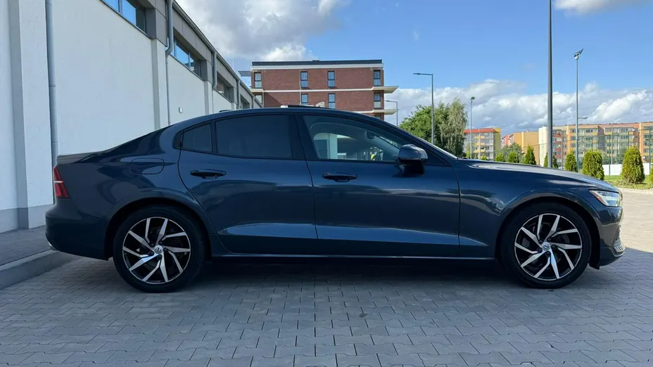 VOLVO S60 -