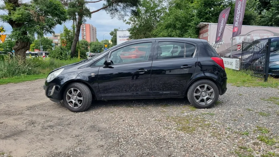 OPEL Corsa -