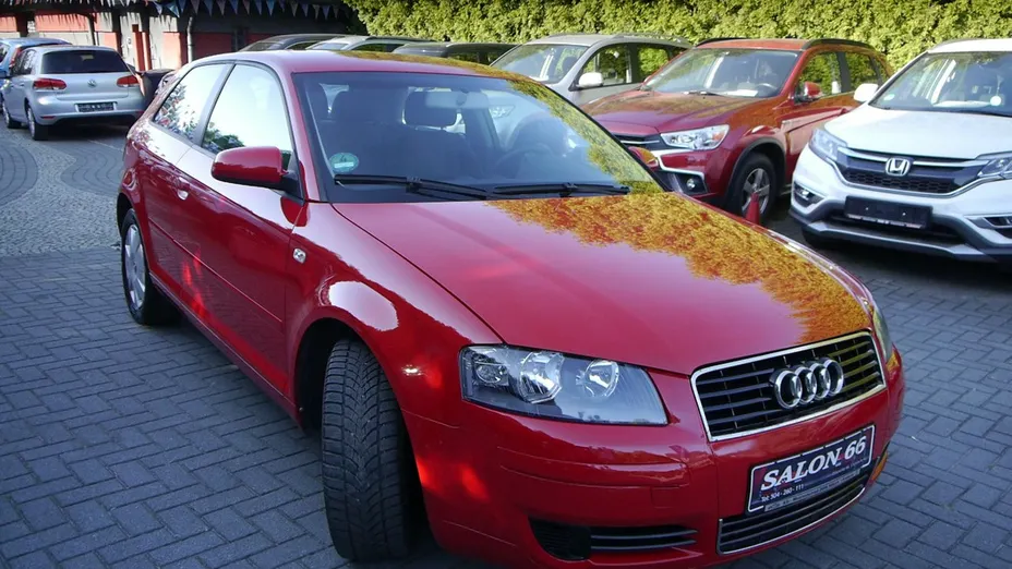 AUDI A3 -
