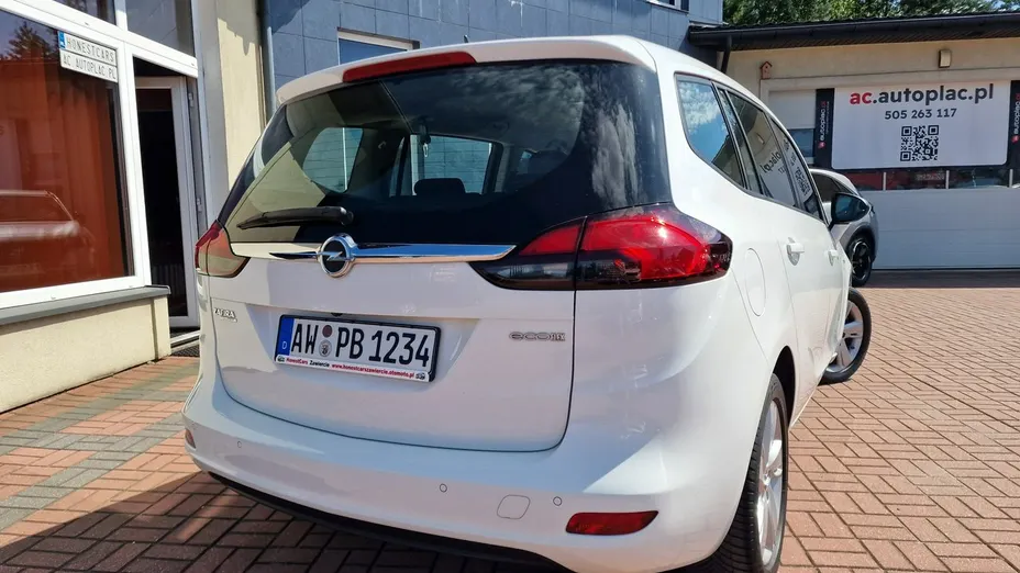 OPEL Zafira -