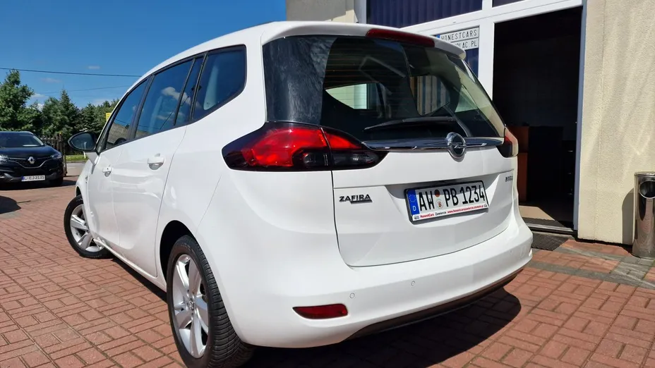 OPEL Zafira -