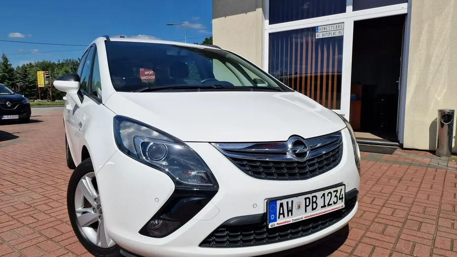 OPEL Zafira -