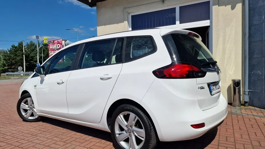 OPEL Zafira -