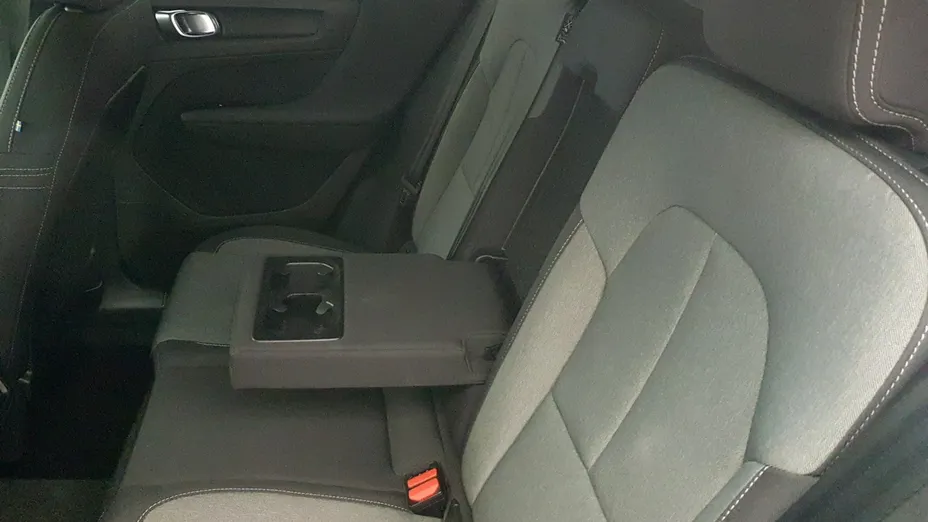 VOLVO XC40 -