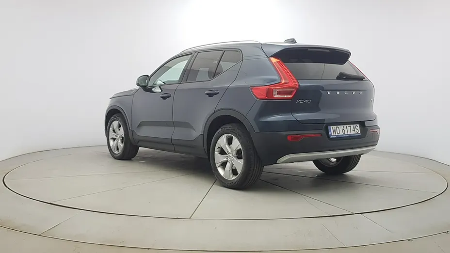VOLVO XC40 -