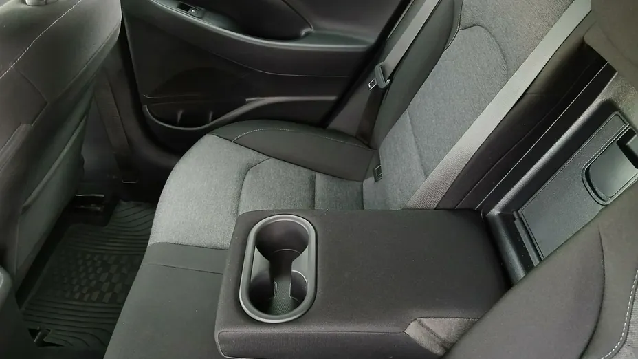 HYUNDAI i30 -