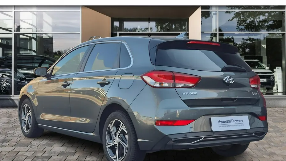 HYUNDAI i30 -