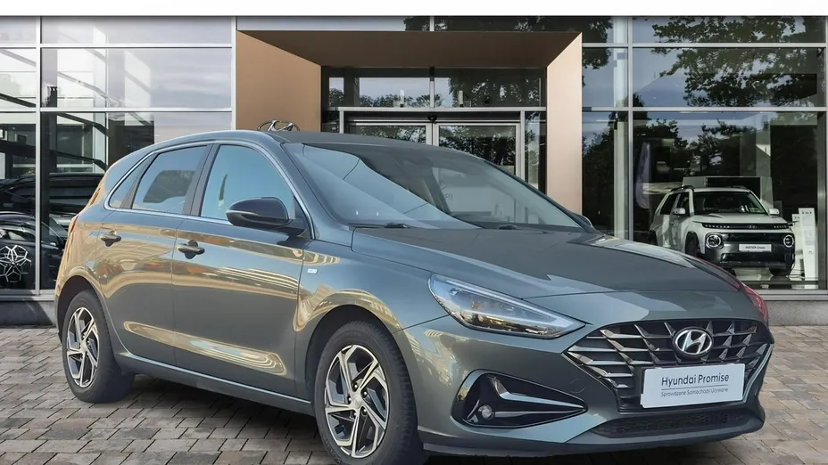 HYUNDAI i30 -