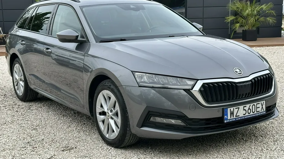 SKODA Octavia -