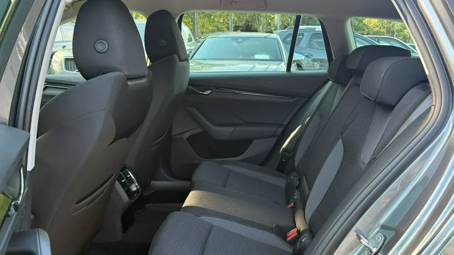 SKODA Octavia Octavia 2.0 TDI Ambition DSG