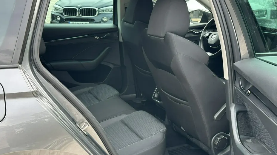SKODA Octavia -