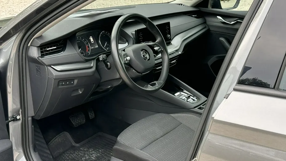 SKODA Octavia -